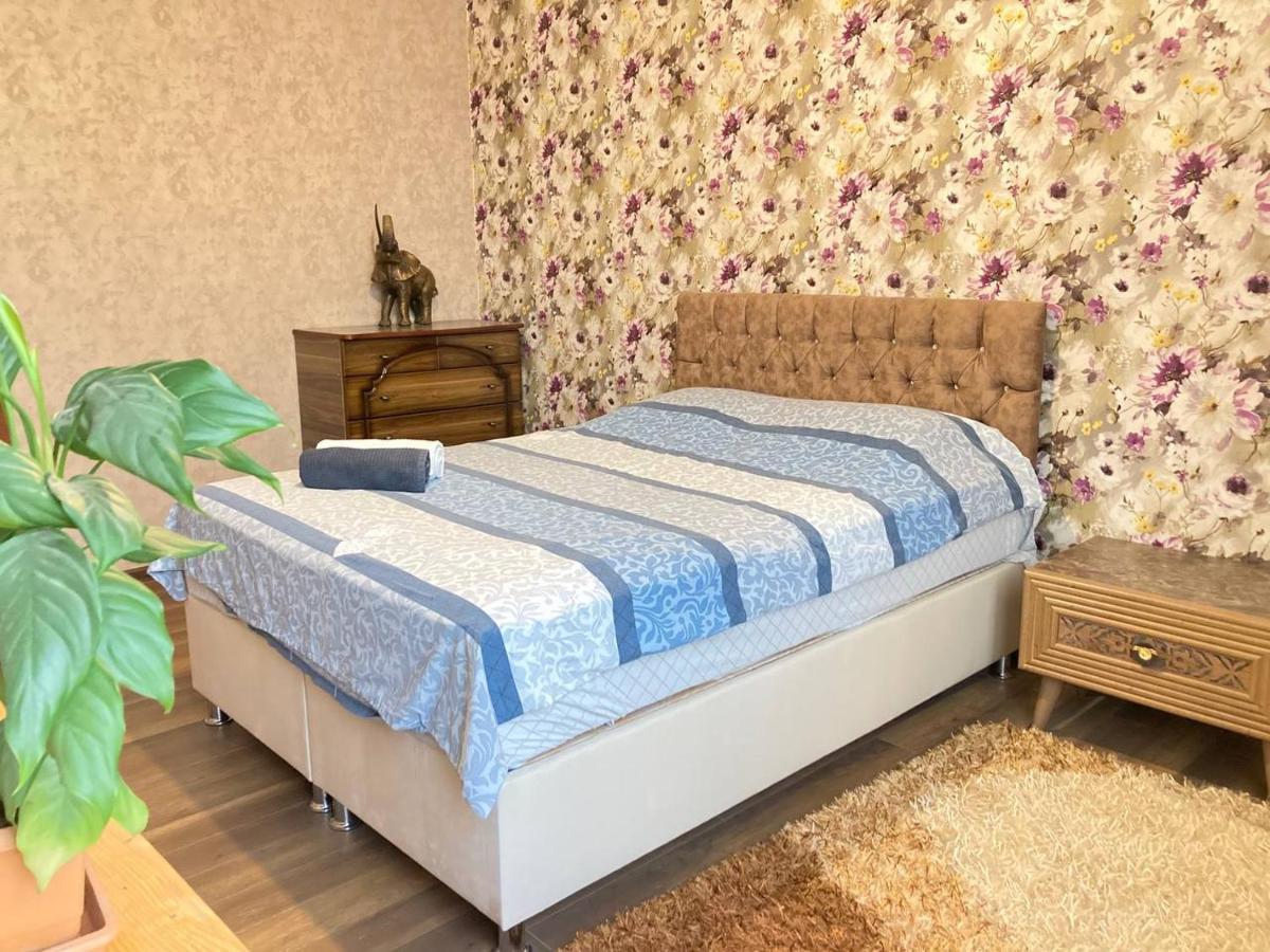 Green House Pʼotʼi Εξωτερικό φωτογραφία
