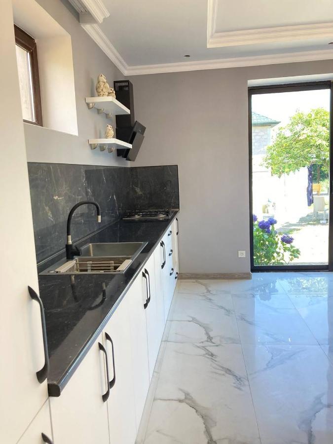 Green House Pʼotʼi Εξωτερικό φωτογραφία